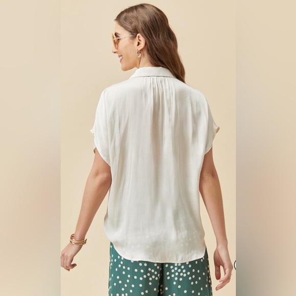 (14)🌷 NEW Francesca’s Kalia Satin Button Down Ivory Spring/ Summer Top🌷 - Picture 4 of 6